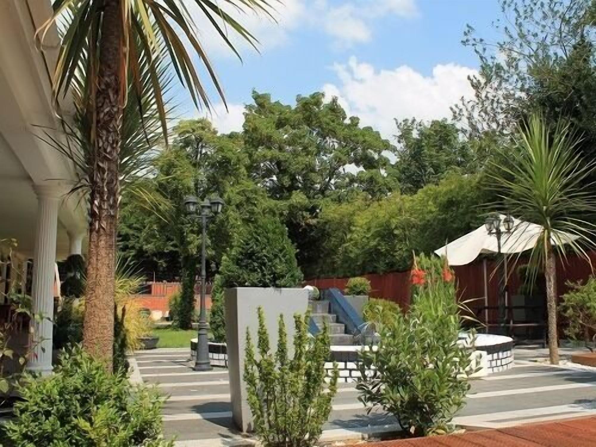 Skylark Guest House Hounslow Exterior foto